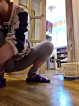 -Kathrine kit- online show from December 4, 8:45 am