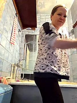 -Kathrine kit- online show from December 14, 8:41 am