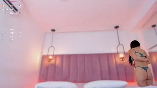 Haily b online show from November 6, 8:32 pm