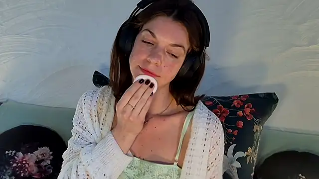 Rosemarie Blu online show from March 1, 8:27 am