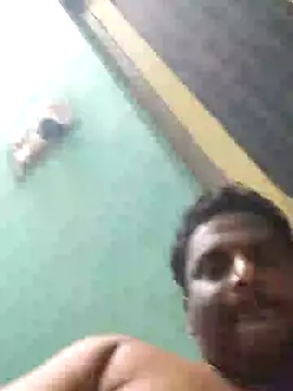 Snapshot of beyondthelines123 chatting on February 28, 6:52 pm beyondthelines123 online show from February 28, 6:52 pm