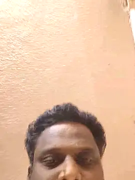 Snapshot of beyondthelines123 chatting on March 2, 2:41 am beyondthelines123 online show from March 2, 2:41 am