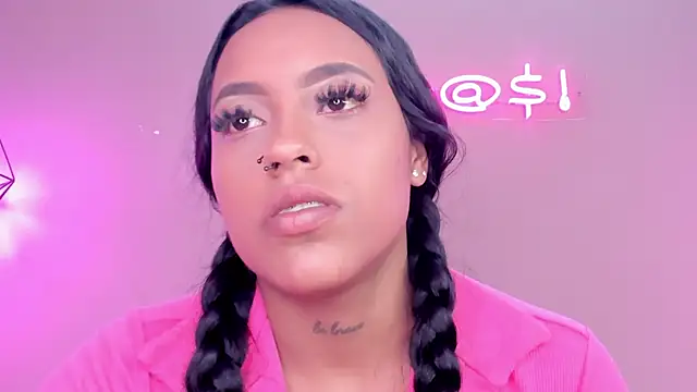 Snapshot of alahia_betancurx chatting on March 18, 4:15 pm alahia betancurx online show from March 18, 4:15 pm