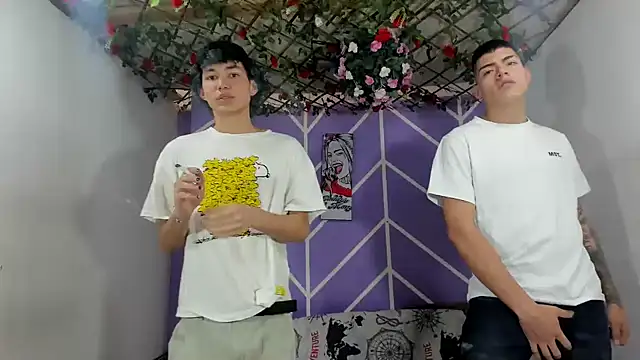 Snapshot of Maxxi_hot23 chatting on October 9, 2:15 pm Maxxi hot23 online show from October 9, 2:15 pm