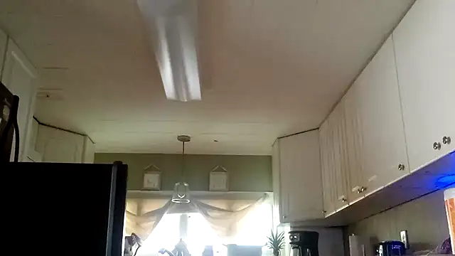 wetnwildforyou online show from September 9, 3:33 pm