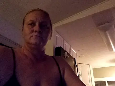 wetnwildforyou online show from October 12, 12:42 am