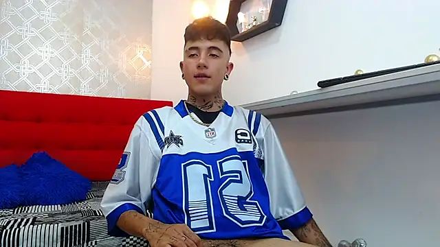 Snapshot of Patrick_Rango chatting on November 30, 3:54 am Patrick Rango online show from November 30, 3:54 am