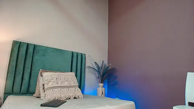 SeleneLujan online show from November 22, 12:26 pm