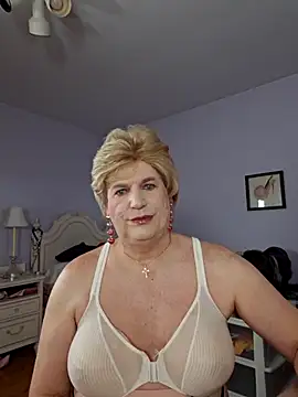 Snapshot of Victoriatv1 chatting on March 15, 11:39 pm Victoriatv1 online show from March 15, 11:39 pm