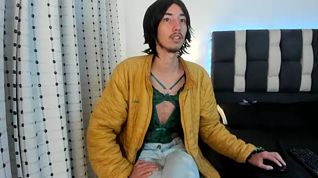 loverisu-coral online show from January 14, 11:20 pm