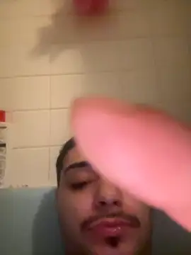 Snapshot of papiVilla23 chatting on October 2, 5:36 am papiVilla23 online show from October 2, 5:36 am