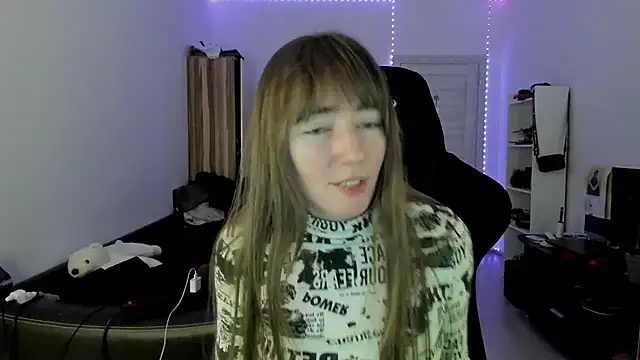 bekkawell online show from October 9, 7:01 pm