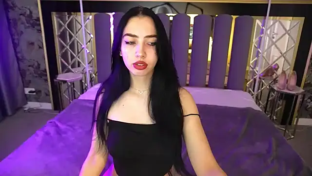 Snapshot of WildKittenX_ chatting on December 2, 6:41 am WildKittenX online show from December 2, 6:41 am