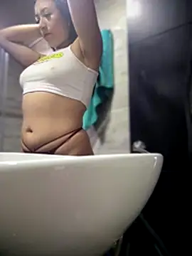 Snapshot of Mila_LS chatting on November 21, 1:10 pm Mila LS online show from November 21, 1:10 pm