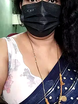 Snapshot of abinaya26 chatting on October 21, 7:20 am abinaya26 online show from October 21, 7:20 am