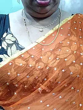 Snapshot of abinaya26 chatting on November 5, 3:45 pm abinaya26 online show from November 5, 3:45 pm