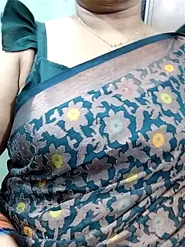 Snapshot of abinaya26 chatting on November 9, 2:37 pm abinaya26 online show from November 9, 2:37 pm