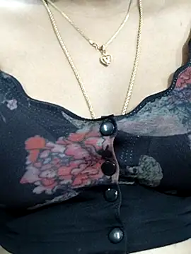 Snapshot of abinaya26 chatting on November 14, 7:23 pm abinaya26 online show from November 14, 7:23 pm