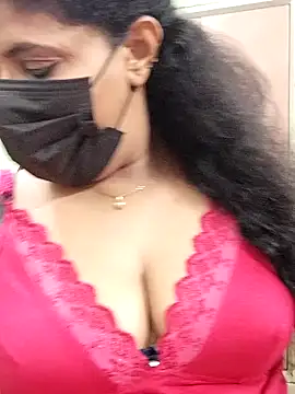 Snapshot of abinaya26 chatting on November 22, 9:03 pm abinaya26 online show from November 22, 9:03 pm