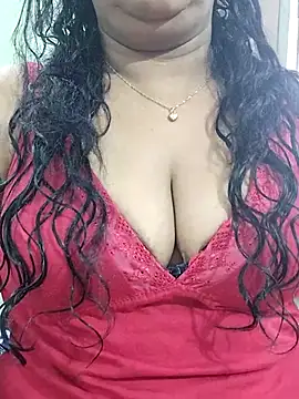 Snapshot of abinaya26 chatting on November 29, 8:17 am abinaya26 online show from November 29, 8:17 am