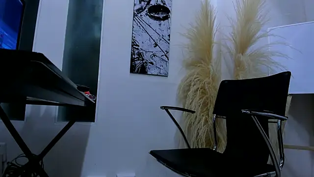 Snapshot of Allison_greey chatting on December 13, 7:53 pm Allison greey online show from December 13, 7:53 pm