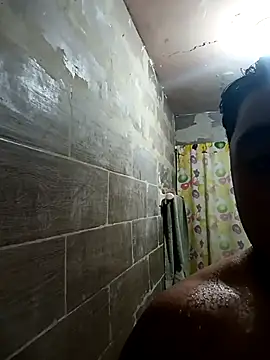 crisssalazar online show from March 17, 8:07 am