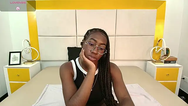 Snapshot of Qeen_blackk chatting on September 30, 8:36 pm Qeen blackk online show from September 30, 8:36 pm