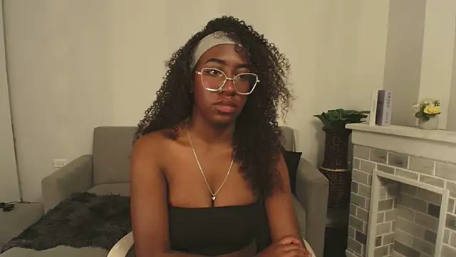 Qeen blackk online show from March 13, 7:42 pm