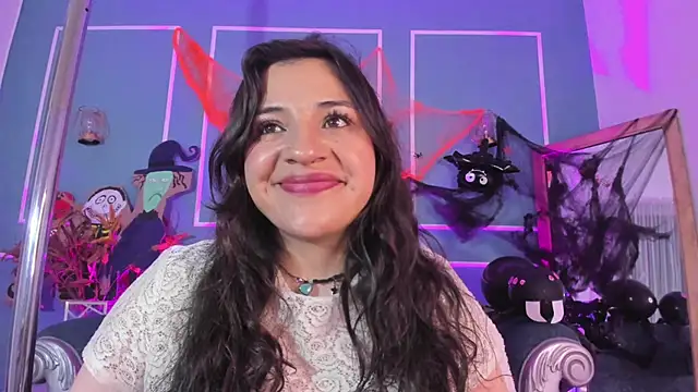 TaraTaylorr online show from October 26, 2:28 am