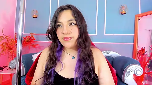 TaraTaylorr online show from March 5, 3:24 am