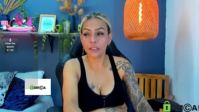 Snapshot of yessila_parker chatting on November 29, 2:47 am yessila parker online show from November 29, 2:47 am