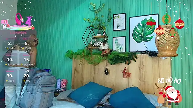 Snapshot of yessila_parker chatting on December 16, 4:56 pm yessila parker online show from December 16, 4:56 pm