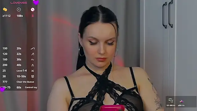 Miss Vic online show from March 8, 9:08 pm