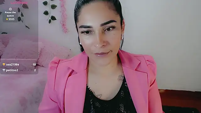 Snapshot of luna_lgomez_ chatting on March 12, 2:12 pm luna lgomez  online show from March 12, 2:12 pm