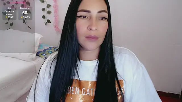 Snapshot of luna_lgomez_ chatting on March 23, 1:09 am luna lgomez  online show from March 23, 1:09 am