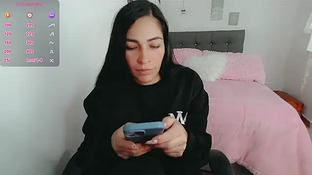 luna lgomez  online show from December 23, 5:16 am