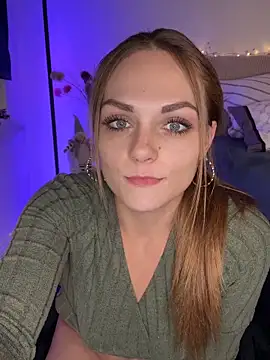 OCTAPUSSY2000 online show from December 16, 8:36 pm