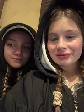 Snapshot of melicious_ chatting on March 5, 7:49 pm melicious online show from March 5, 7:49 pm