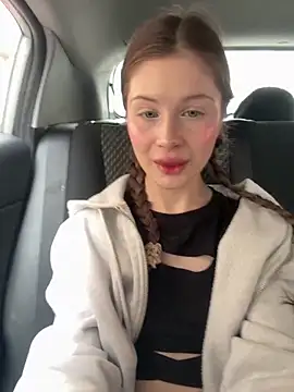 Snapshot of melicious_ chatting on March 16, 10:44 am melicious online show from March 16, 10:44 am