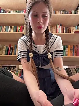 Snapshot of melicious_ chatting on October 18, 9:43 am melicious online show from October 18, 9:43 am