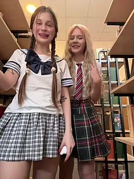 Snapshot of melicious_ chatting on October 23, 7:07 am melicious online show from October 23, 7:07 am