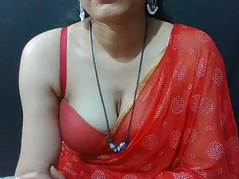 Snapshot of sugandha_bhabhi chatting on November 4, 4:55 am sugandha bhabhi online show from November 4, 4:55 am