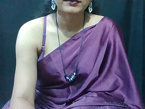 Snapshot of sugandha_bhabhi chatting on December 18, 4:46 pm sugandha bhabhi online show from December 18, 4:46 pm