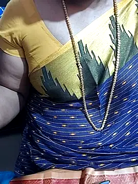 Snapshot of southindian-veena chatting on March 4, 5:24 pm southindian-veena online show from March 4, 5:24 pm