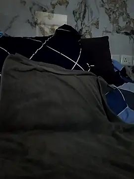 Snapshot of freakydesi chatting on February 27, 8:17 am freakydesi online show from February 27, 8:17 am