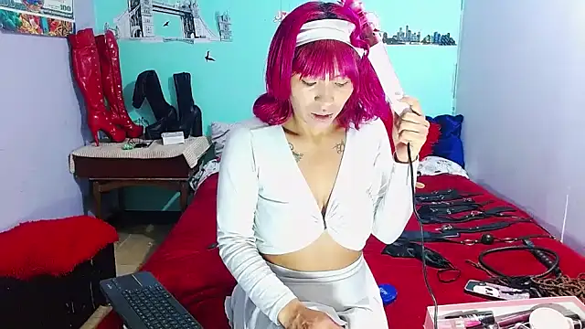 millygrey online show from October 14, 3:24 pm