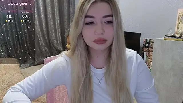 Snapshot of maaaay20 chatting on March 3, 2:15 pm maaaay20 online show from March 3, 2:15 pm