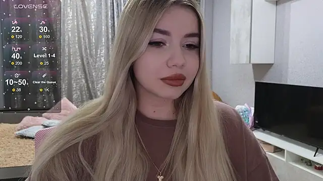 Snapshot of maaaay20 chatting on March 7, 1:53 am maaaay20 online show from March 7, 1:53 am