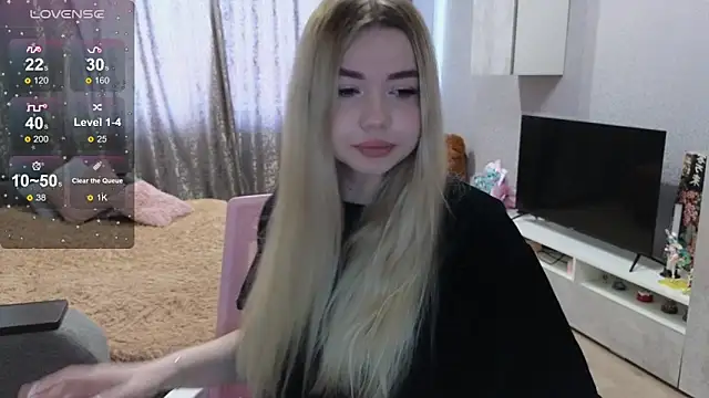 Snapshot of maaaay20 chatting on March 9, 7:12 am maaaay20 online show from March 9, 7:12 am