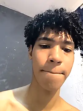 Snapshot of Thony444 chatting on March 14, 9:10 pm Thony444 online show from March 14, 9:10 pm